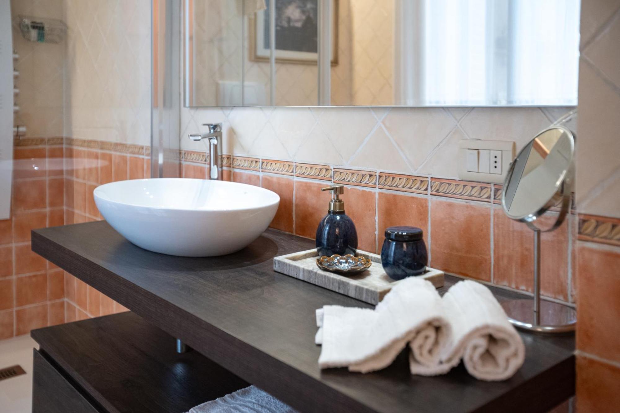 Indipendent Studio Apartment With Terrace - Parking Φλωρεντία Εξωτερικό φωτογραφία
