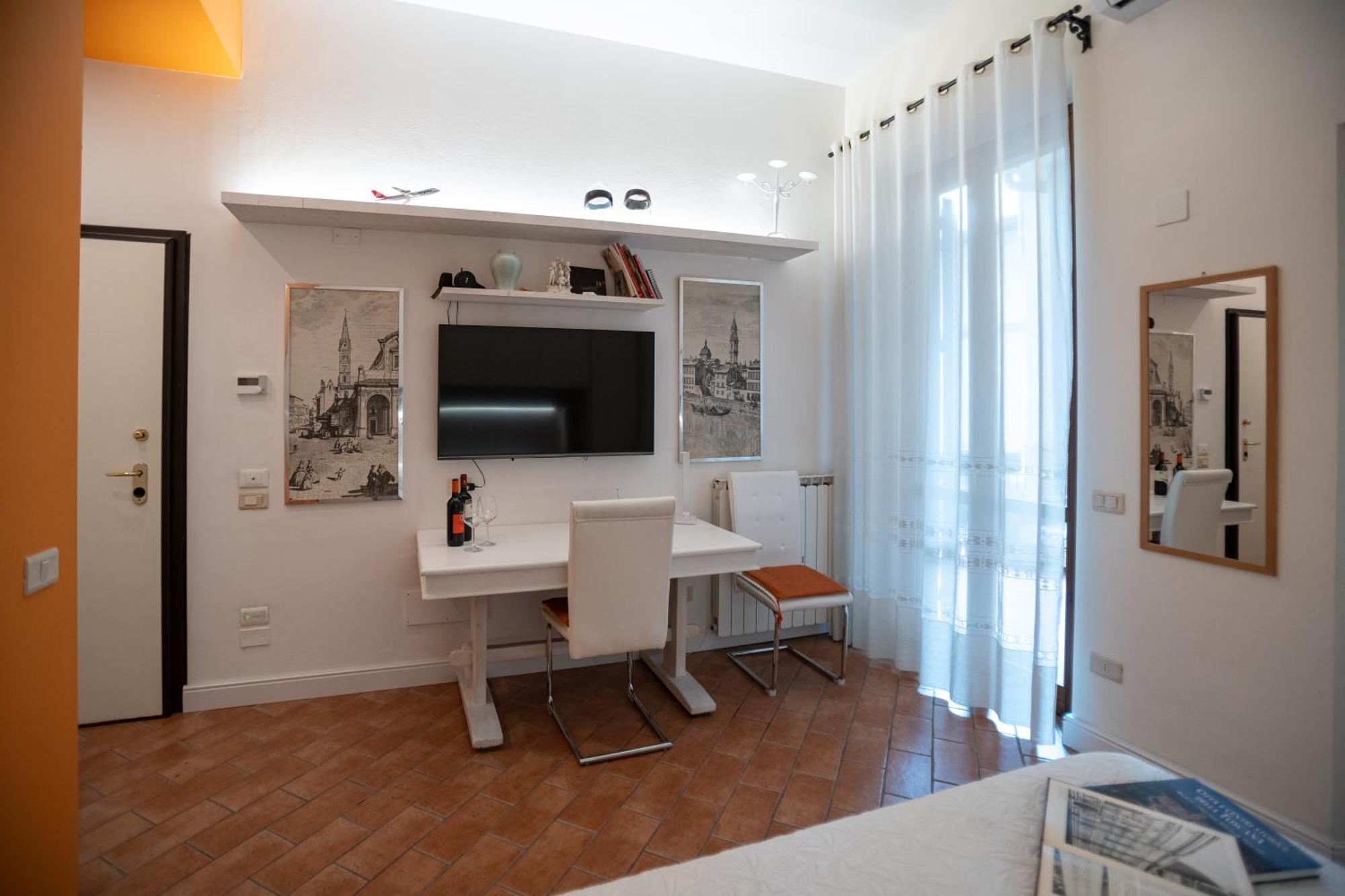 Indipendent Studio Apartment With Terrace - Parking Φλωρεντία Εξωτερικό φωτογραφία